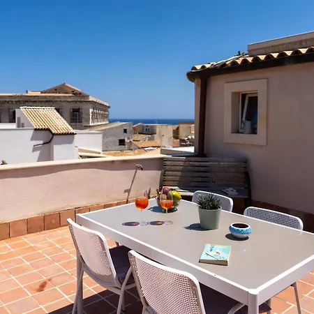 Guesthost - Mercato Di Ortigia Apartament *