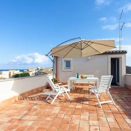 Guesthost - Mercato Di Ortigia Apartment Syrakus