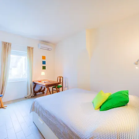 Apartamento Guesthost - Mercato Di Ortigia *