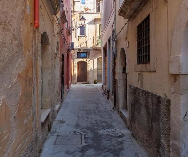 Guesthost - Mercato Di Ortigia Apartament *